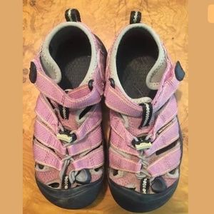 GIRL'S KEEN NEWPORT H2 WATERPROOF SANDALS SZ 1PINK